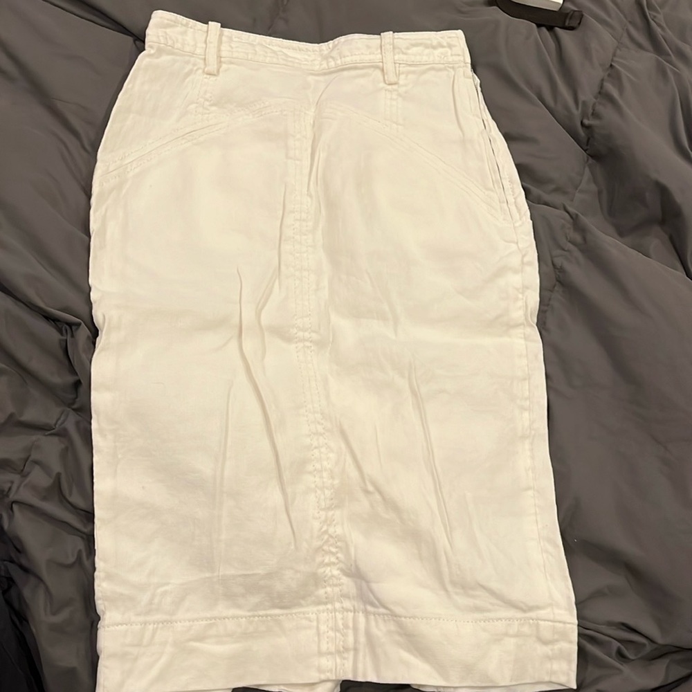 Diane von Furstenberg white linen pencil skirt.